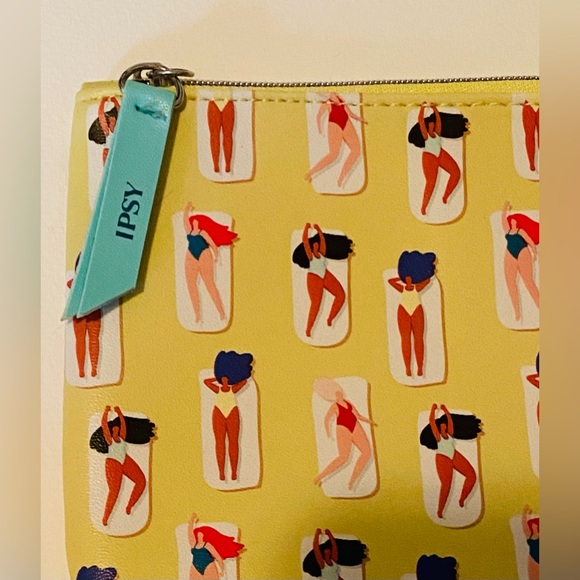 NWOT Ipsy Yellow Summer Beach Girls Zippered Makeup Clutch - Picture 5 of 7